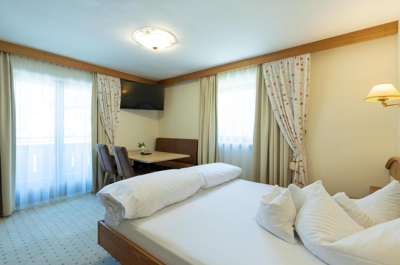 Falkner Appartement Resort Längenfeld Eksteriør bilde